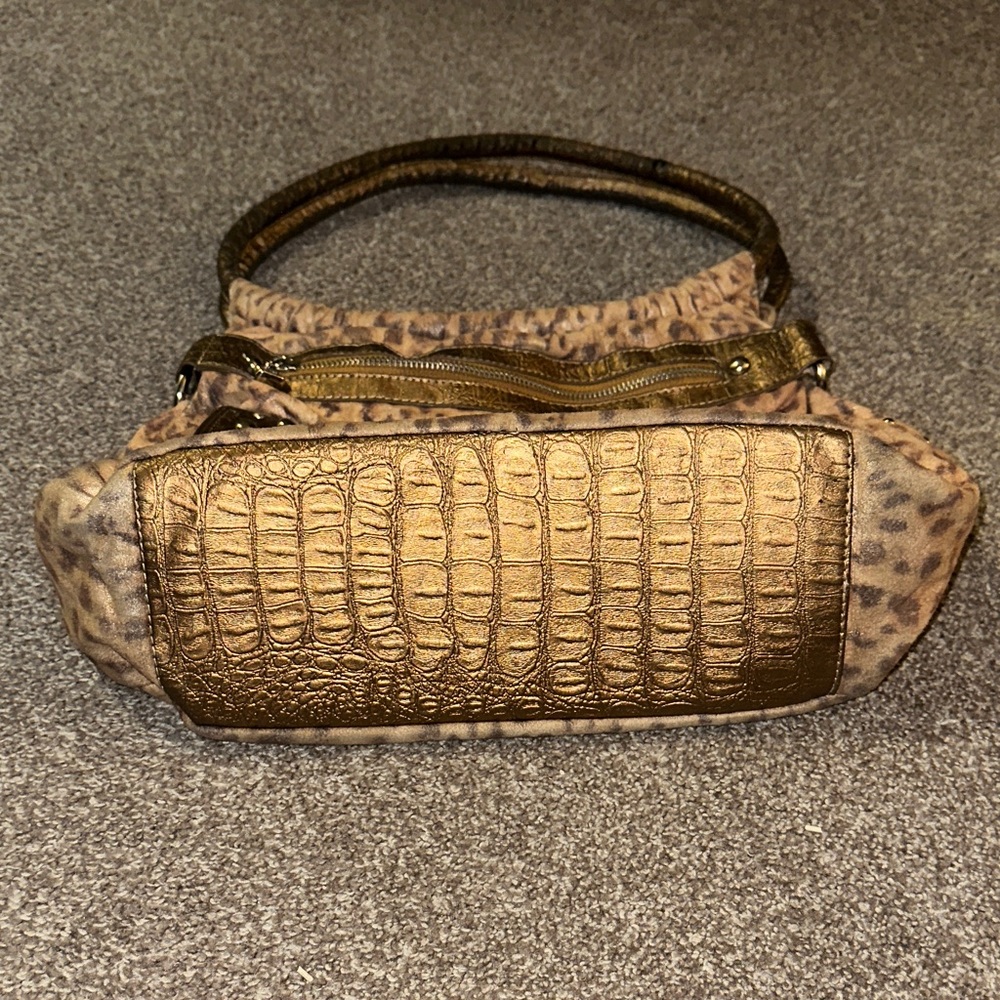 Unique Y2K Leopard Print Handbag - Picture 3 of 16